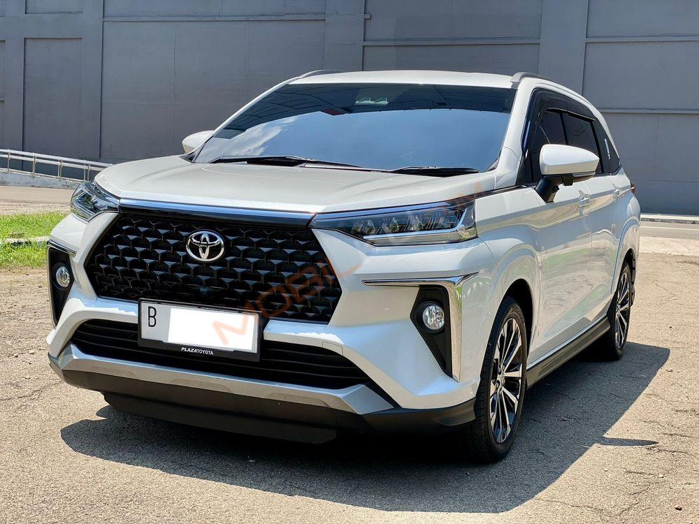 Mobil Toyota Veloz 2022
