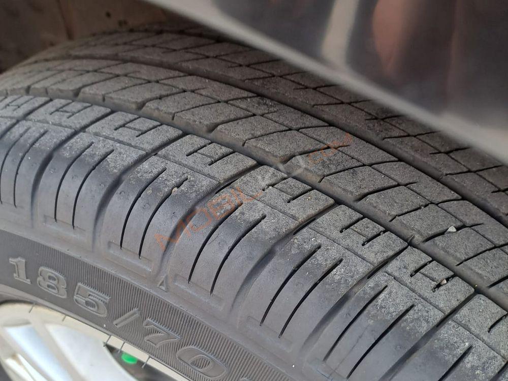 Mobil Daihatsu Xenia 2014