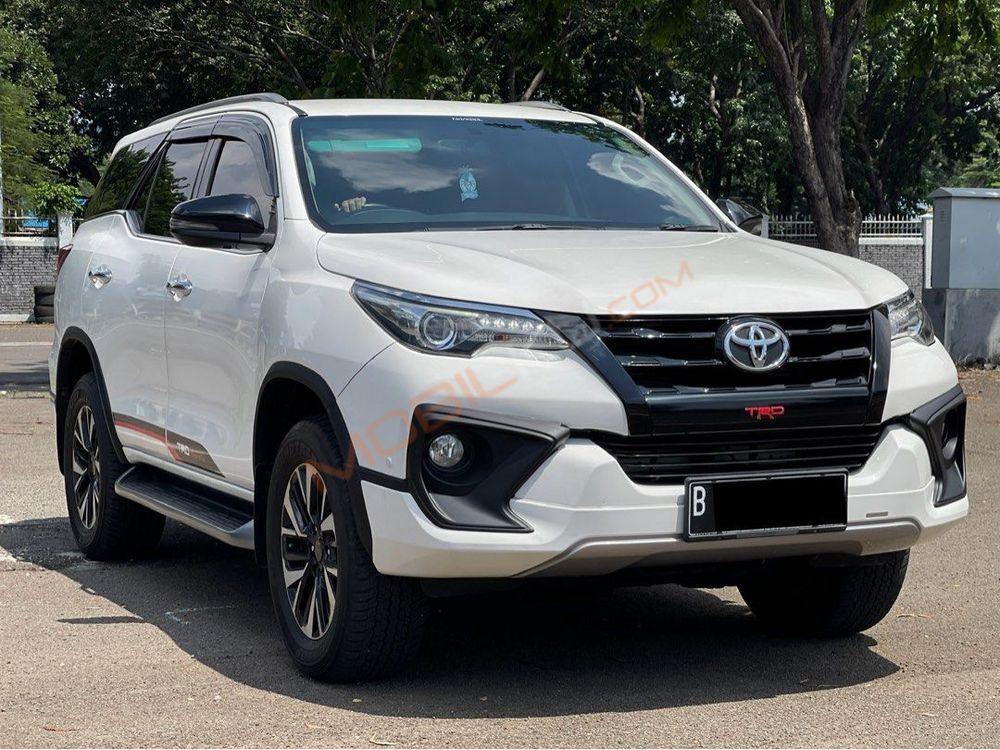 Mobil Toyota Fortuner 2019