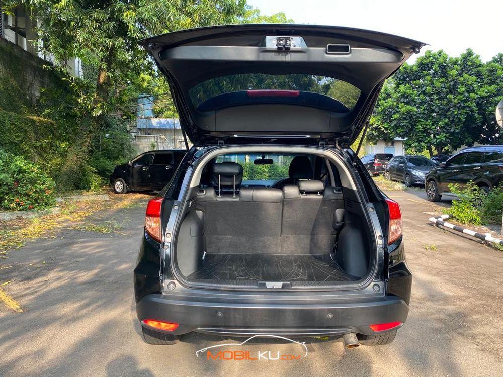 Mobil Honda HR-V 2018