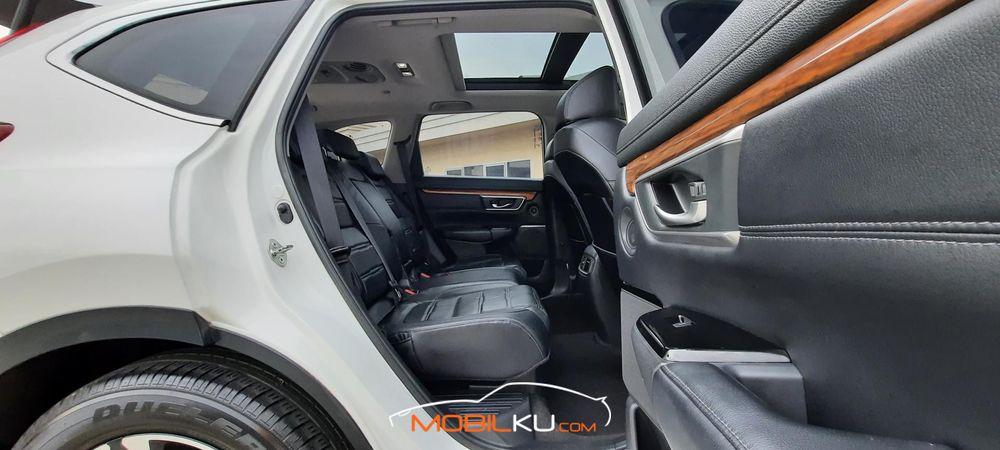 Mobil Honda CR-V 2017