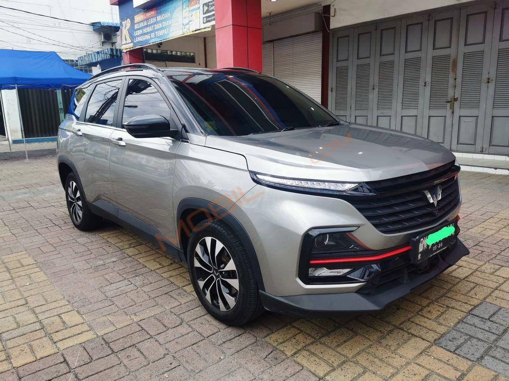 Mobil Wuling Almaz 2021