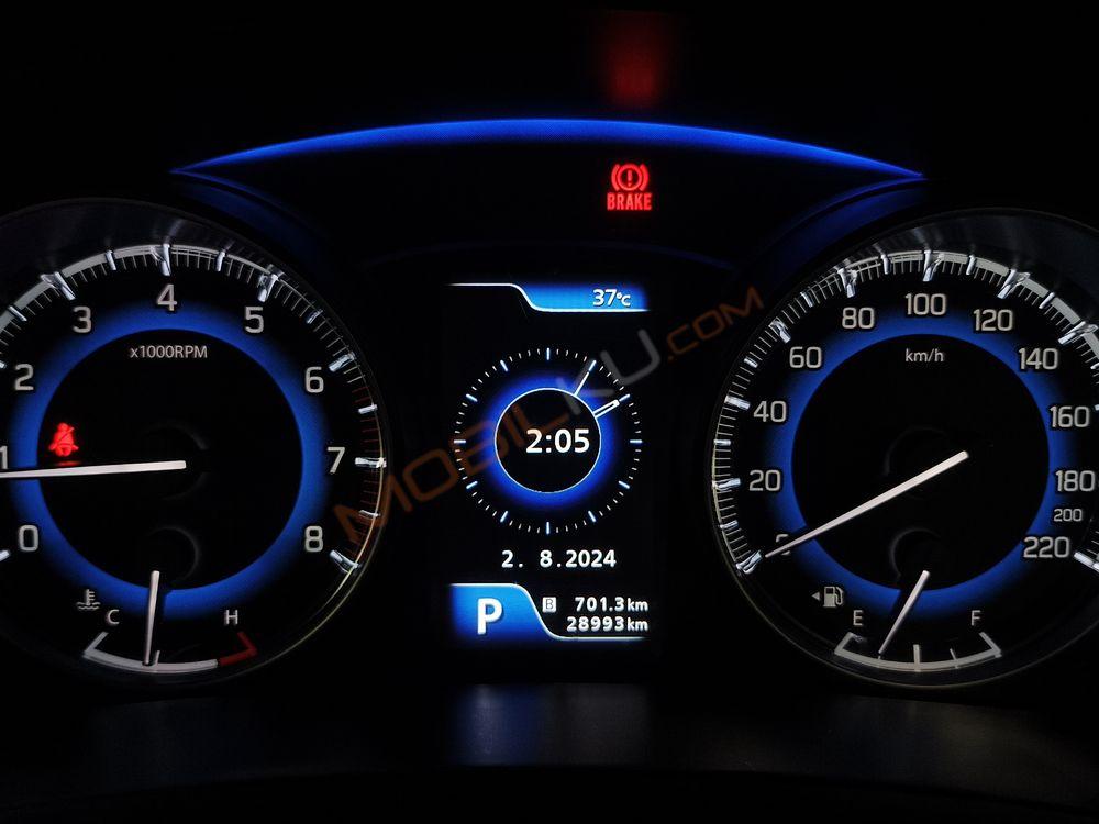 Mobil Suzuki Baleno 2021