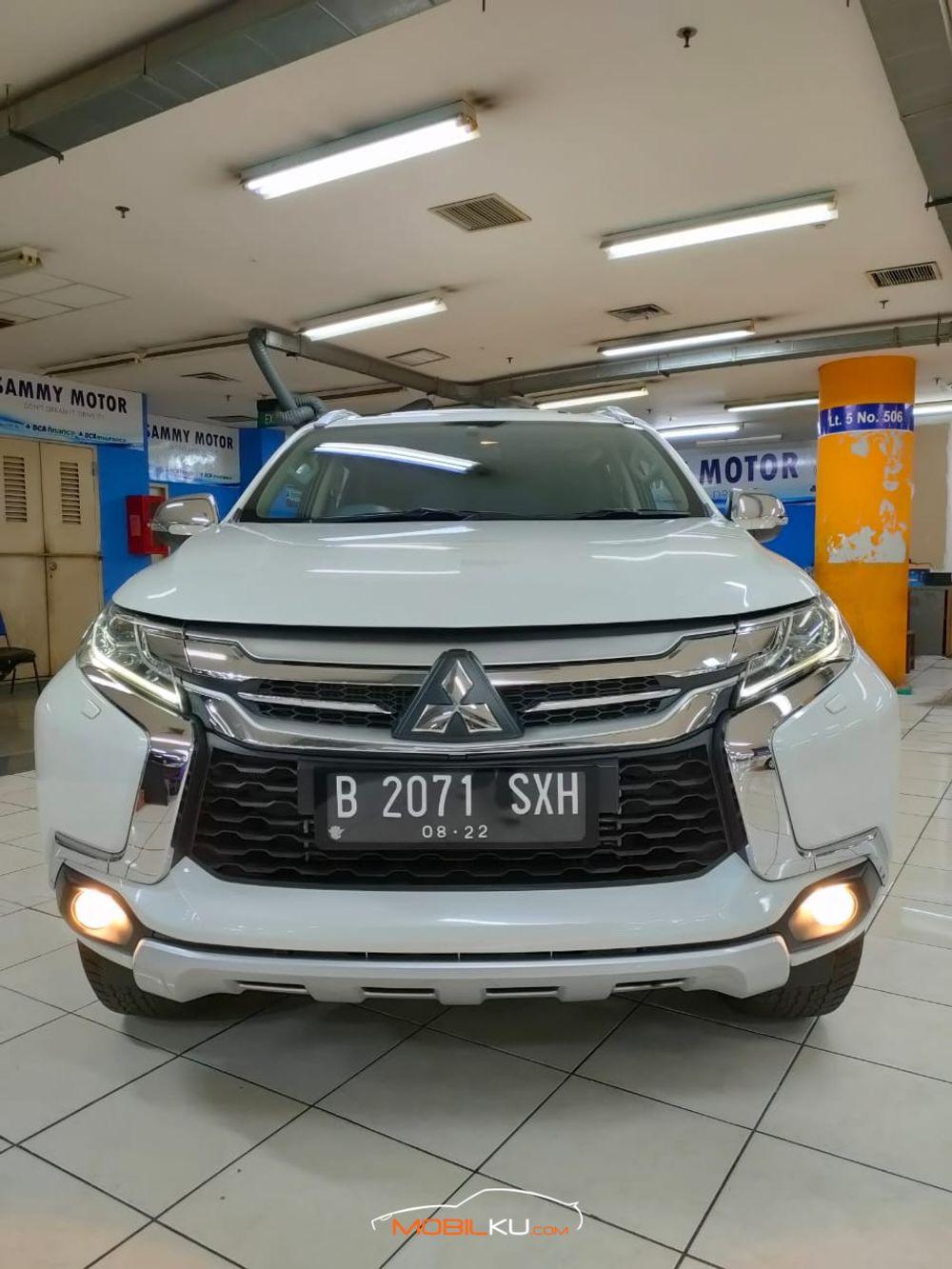 Mobil Mitsubishi Pajero Sport 2017