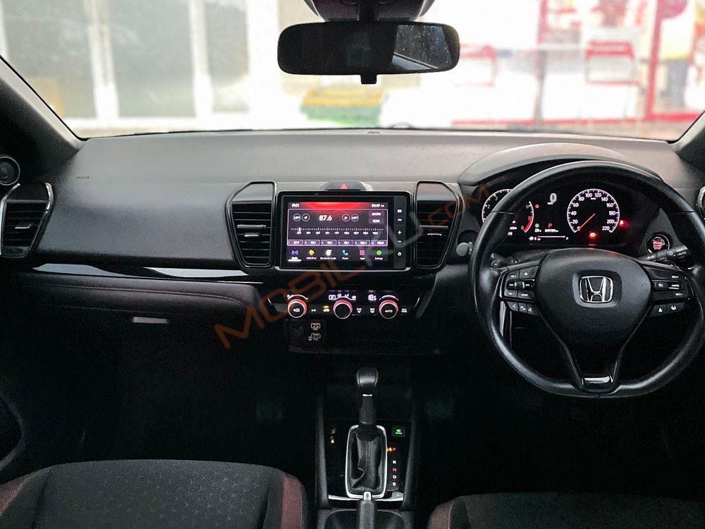 Mobil Honda City Hatchback 2022