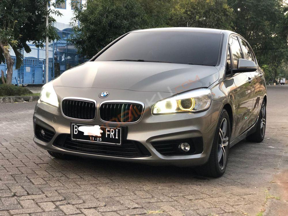 Mobil BMW 2 Series 2015