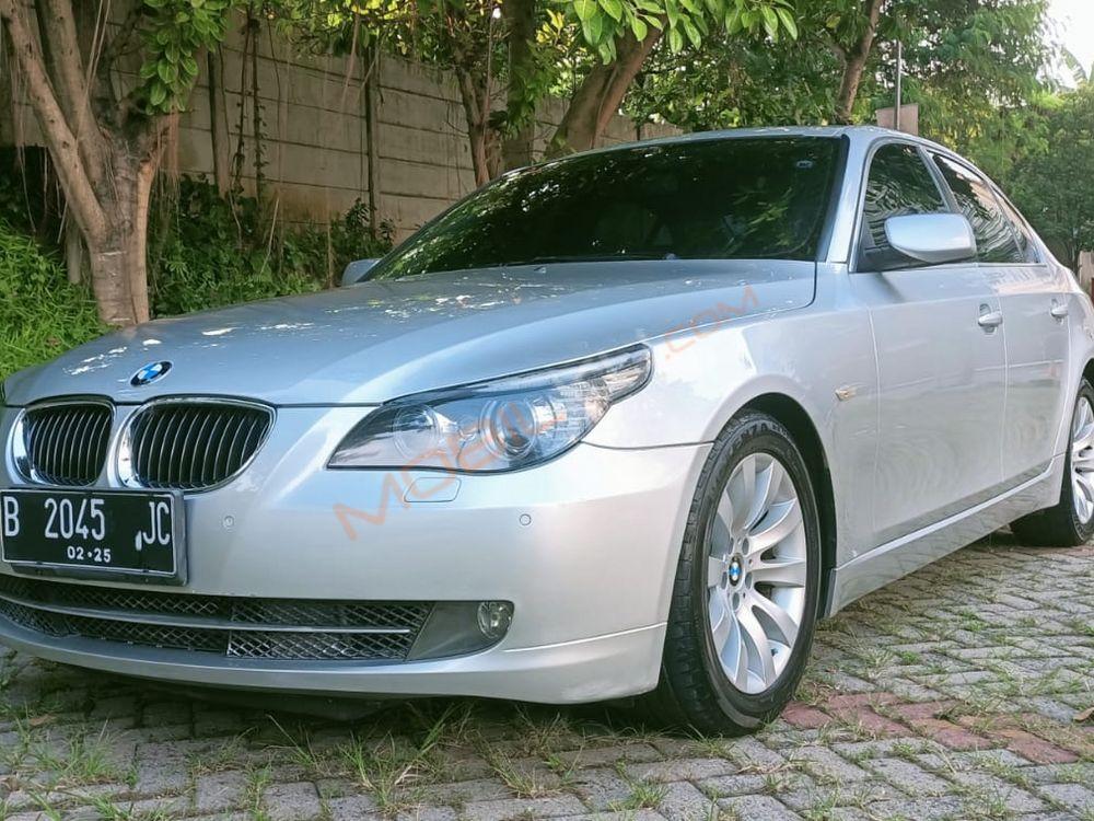 Mobil BMW 5 Series 2008