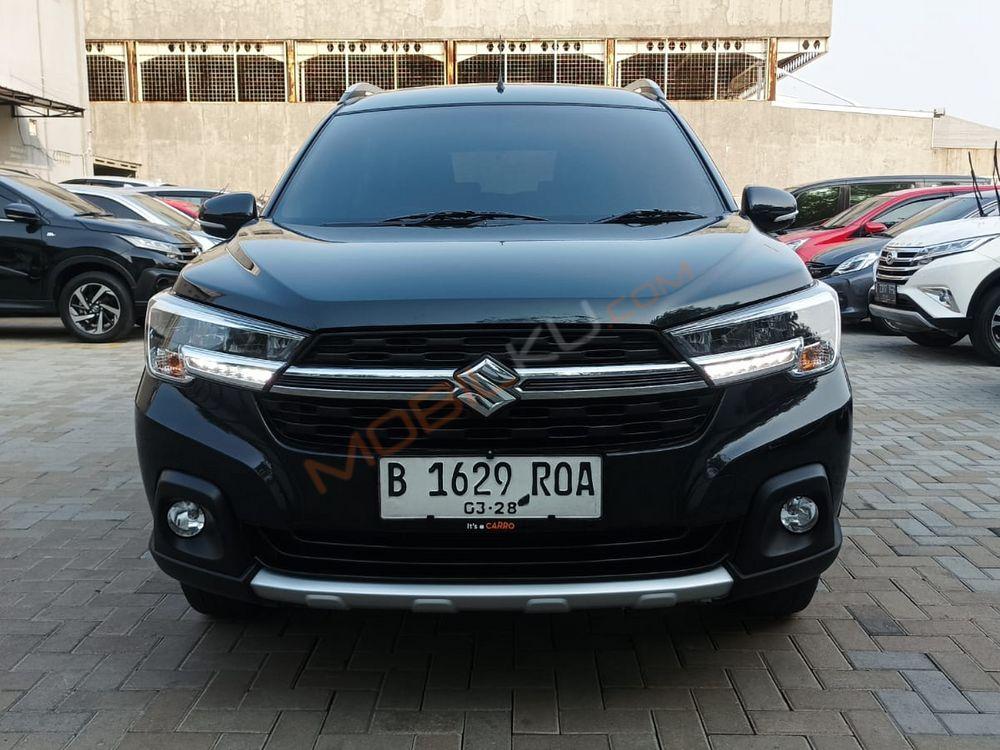 Mobil Suzuki XL7 2022