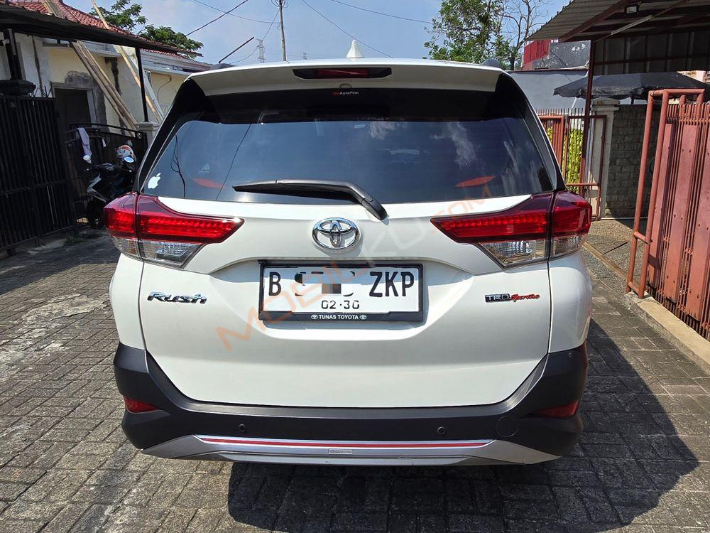 Mobil Toyota Rush 2020