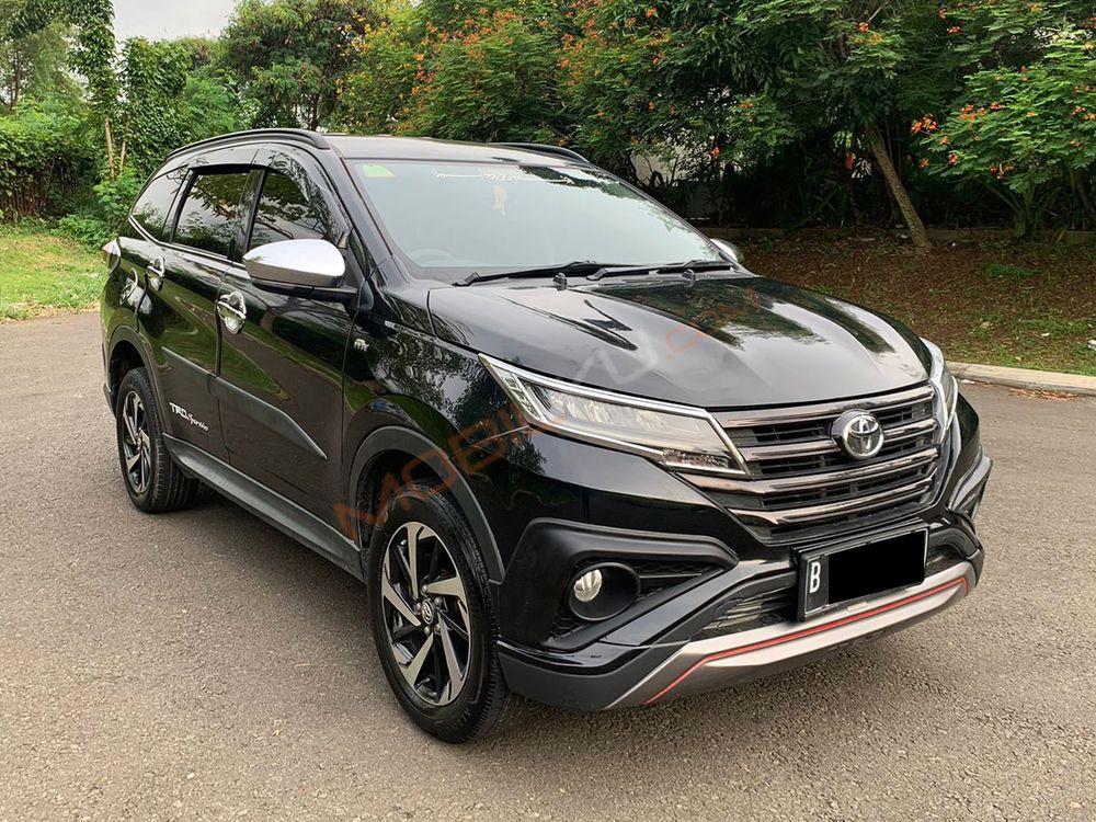 Mobil Toyota Rush 2018