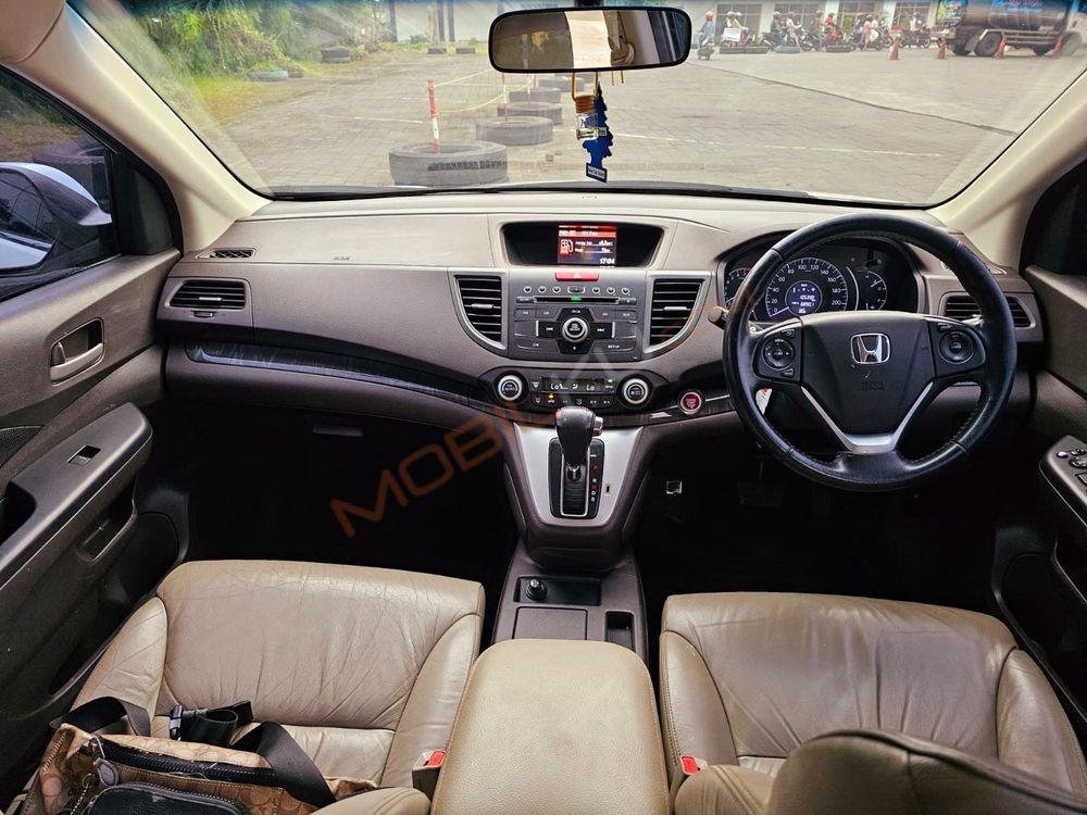 Mobil Honda CR-V 2013