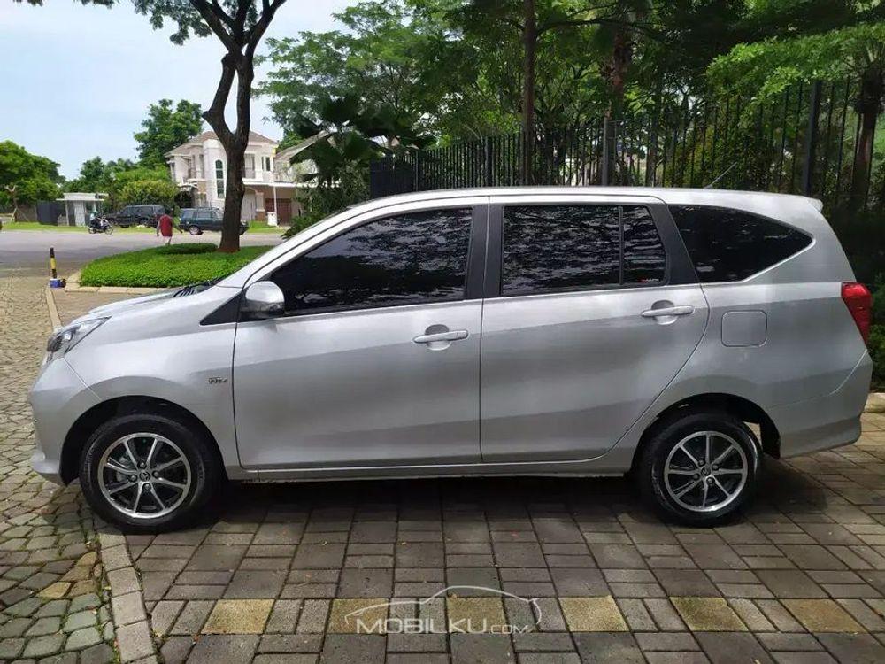 Mobil Toyota Calya 2018
