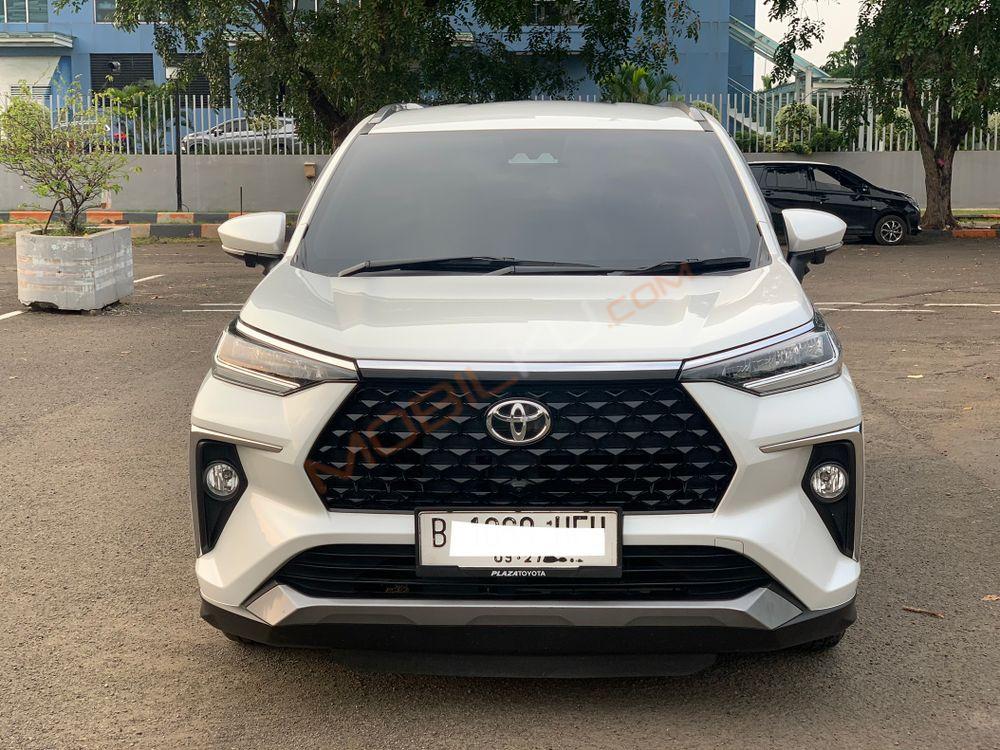 Mobil Toyota Veloz 2022