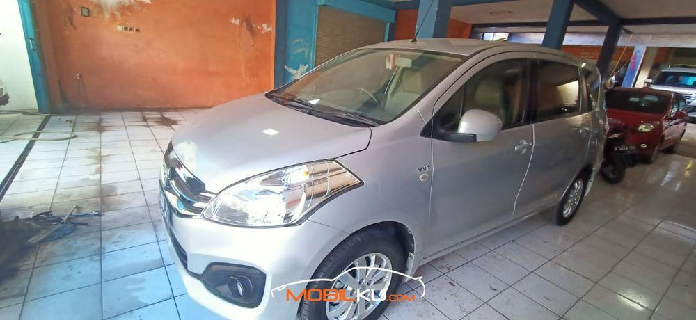 Mobil Suzuki Ertiga 2016