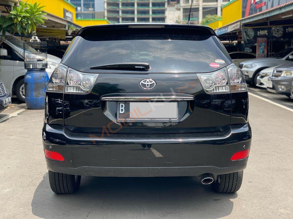 Mobil Toyota Harrier 2006