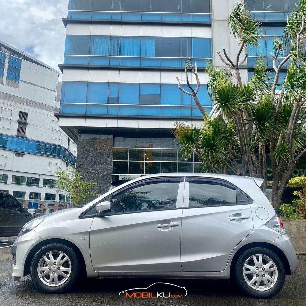 Mobil Honda Brio 2013