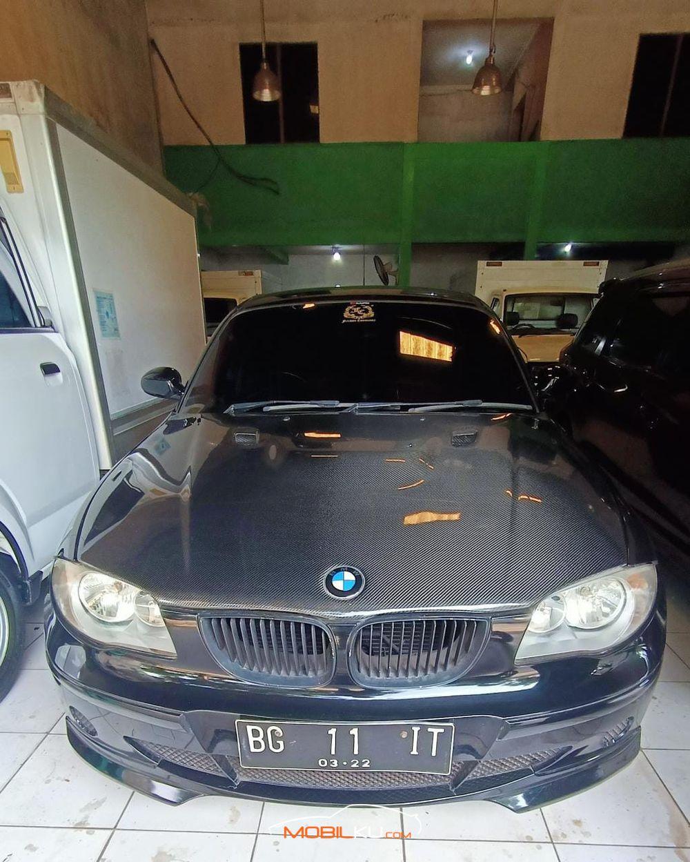 Mobil BMW 1 Series 2006