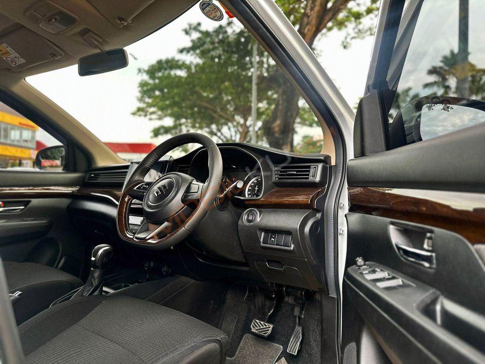 Mobil Suzuki Ertiga 2021