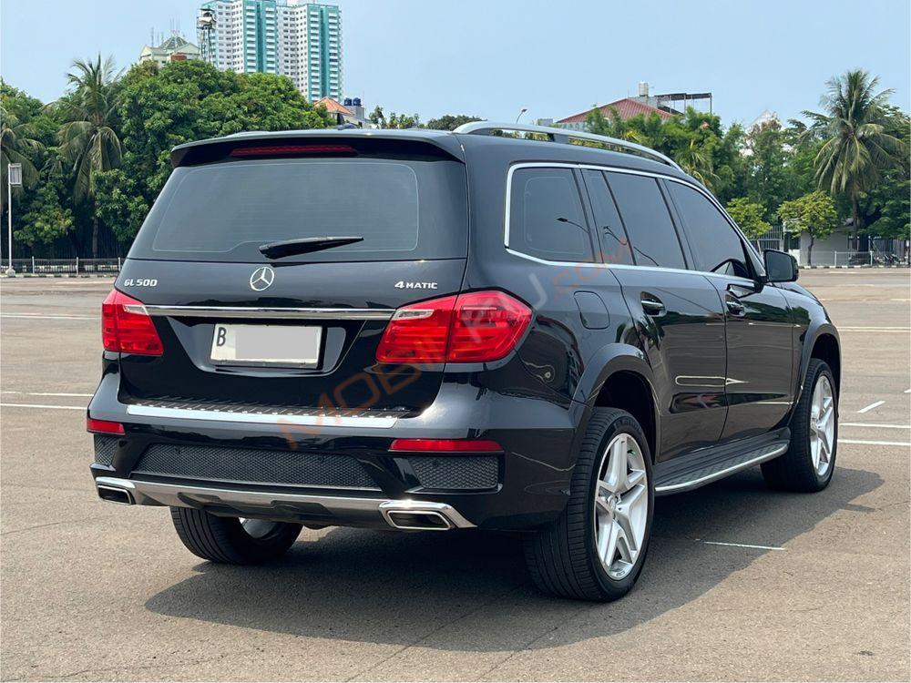 Mobil Mercedes-Benz GL 2014