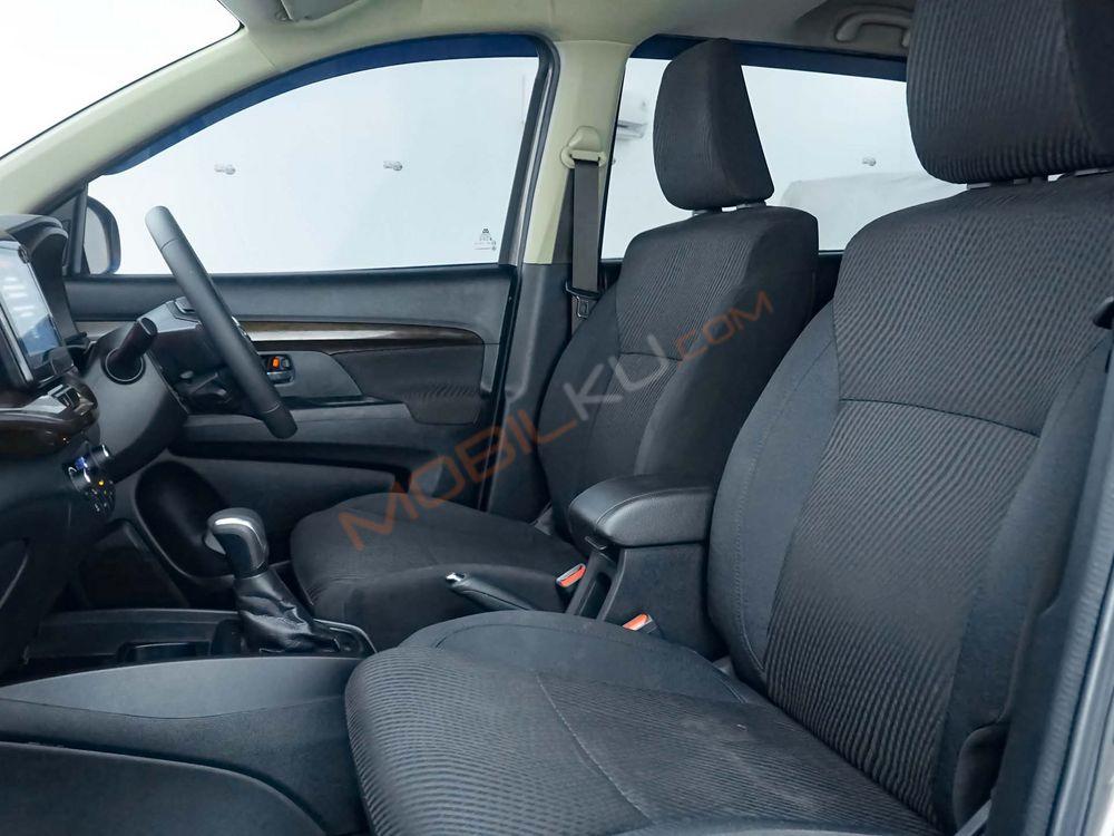Mobil Suzuki Ertiga 2021
