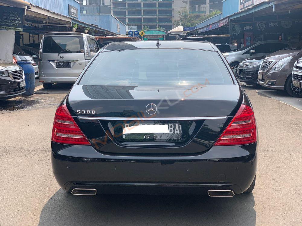 Mobil Mercedes-Benz S-Class 2011