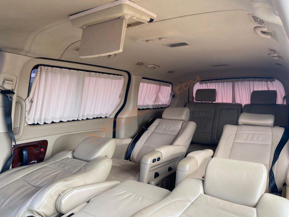 Mobil Hyundai H-1 2015