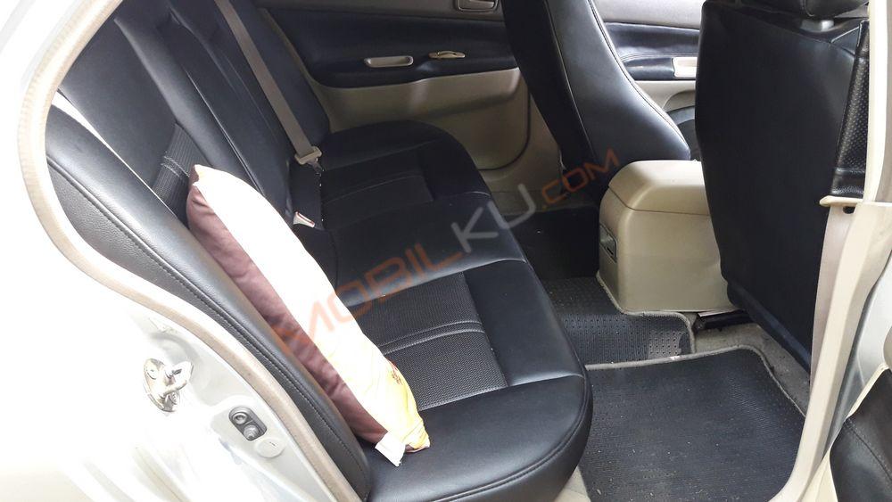 Mobil Mitsubishi Lancer 2003
