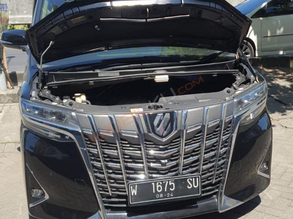Mobil Toyota Alphard 2019