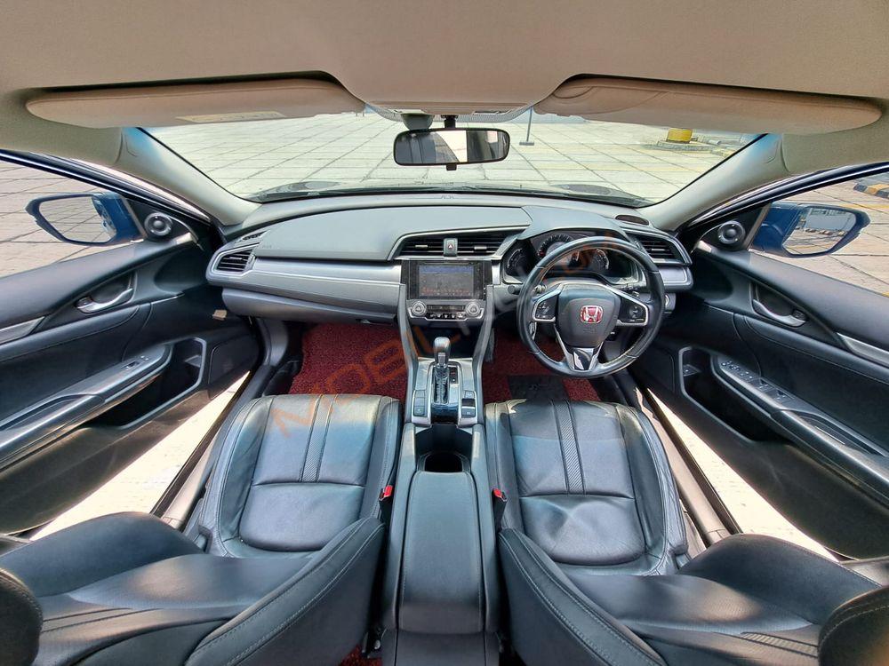 Mobil Honda Civic Sedan 2017