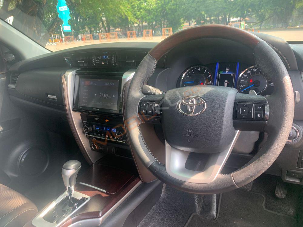 Mobil Toyota Fortuner 2016