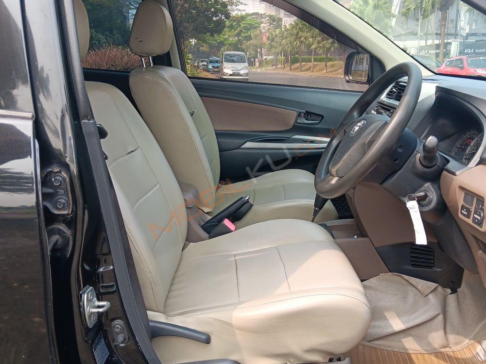 Mobil Toyota Avanza 2015