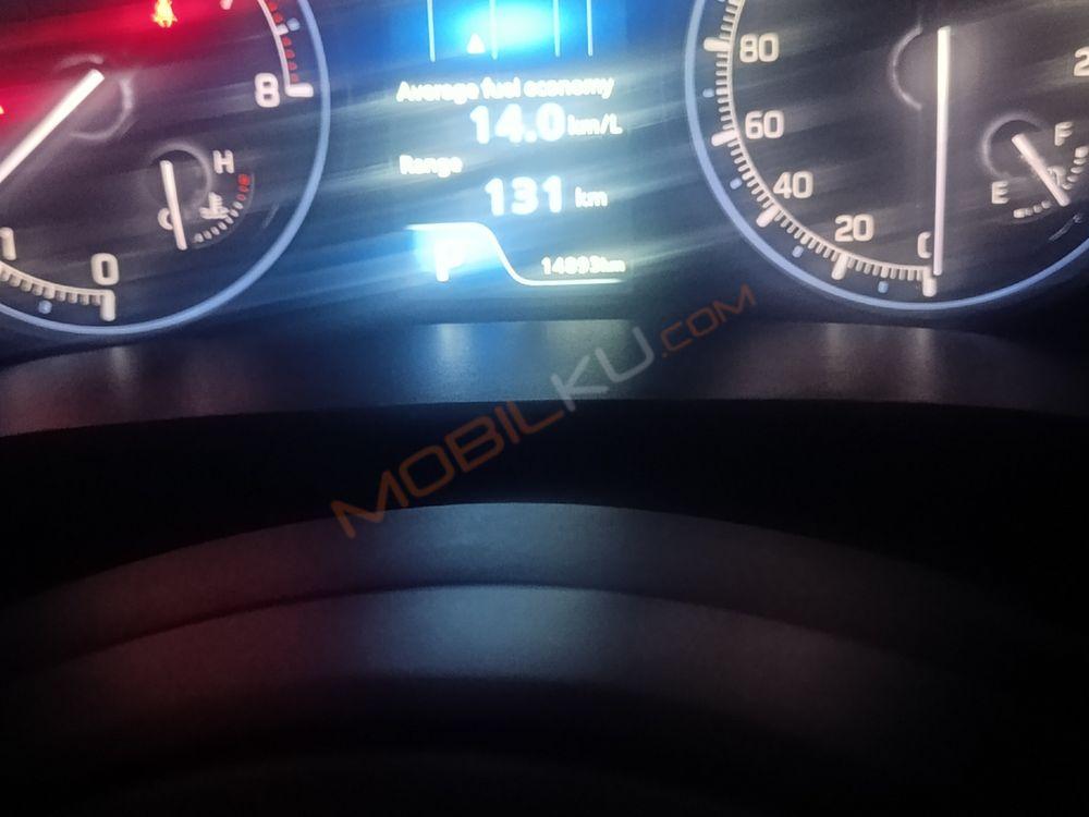 Mobil Suzuki XL7 2024