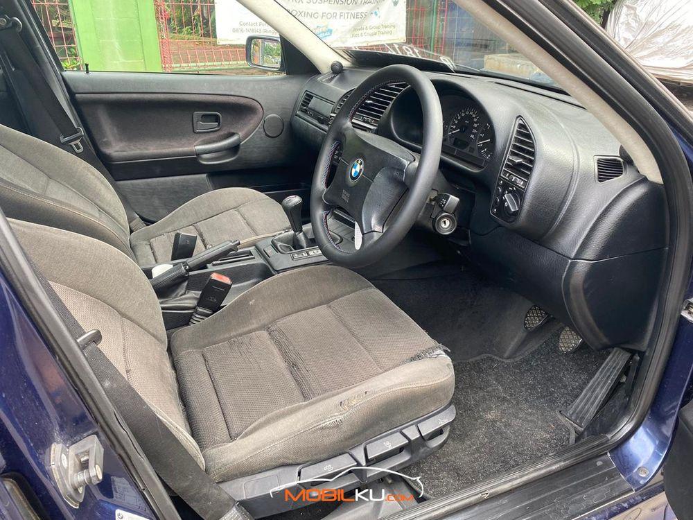 Mobil BMW 3 Series 1998