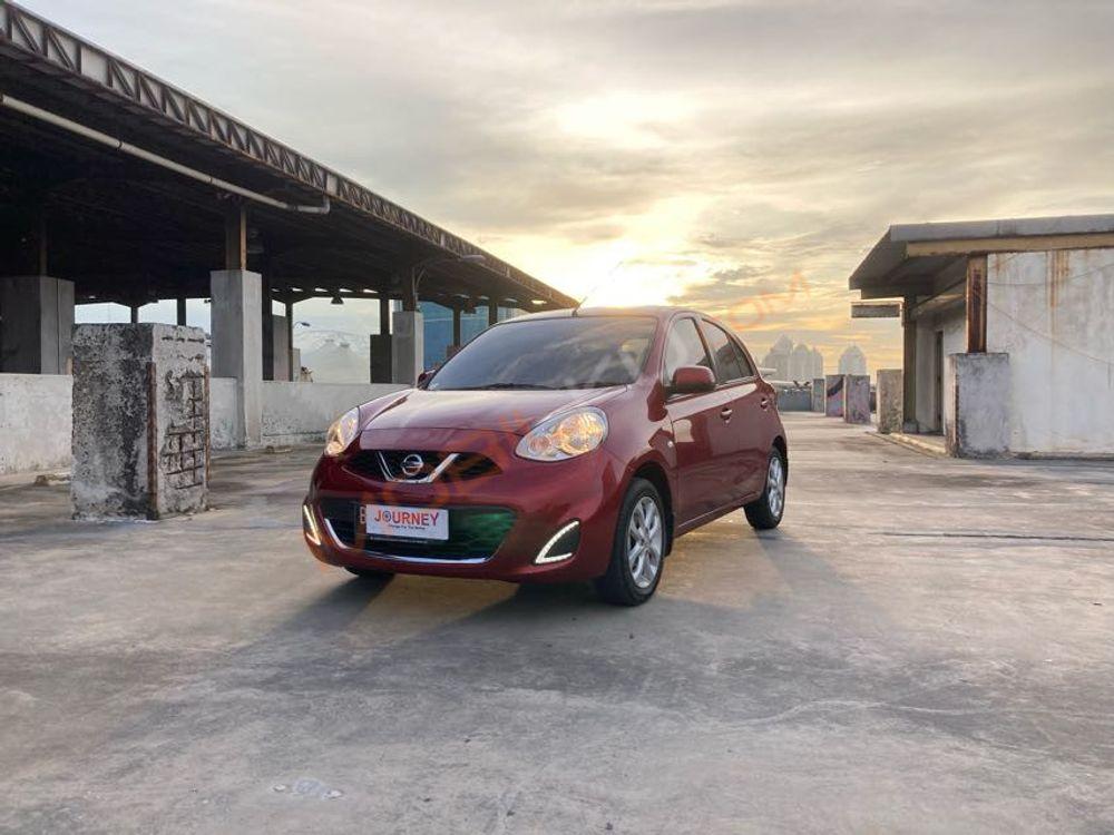 Mobil Nissan March 2017