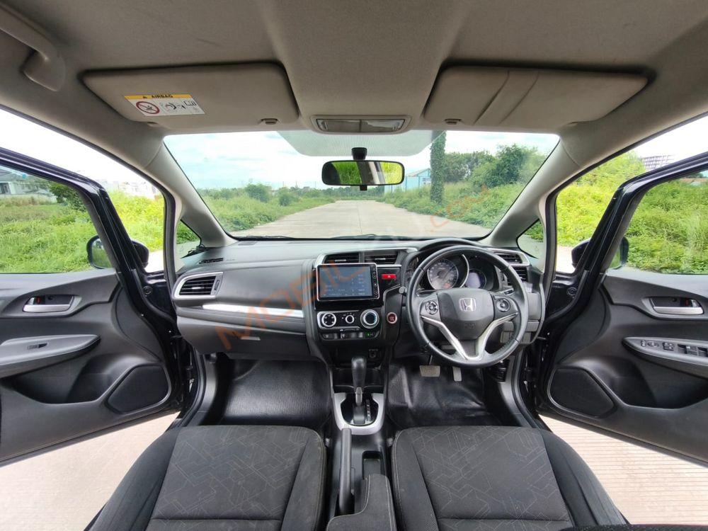 Mobil Honda Jazz 2017