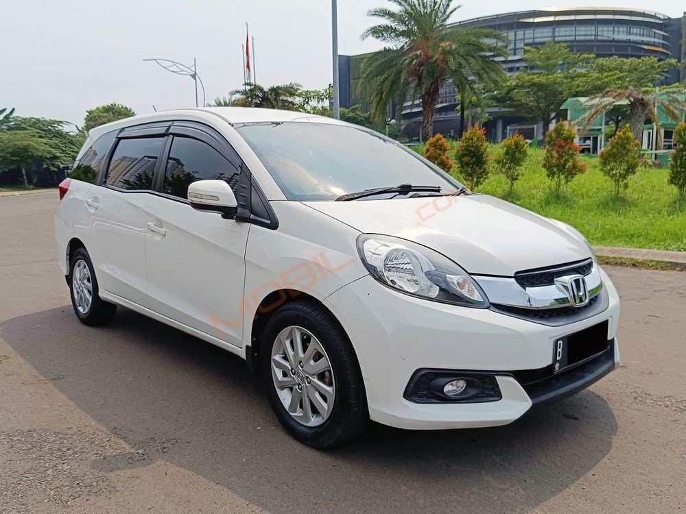 Mobil Honda Mobilio 2014