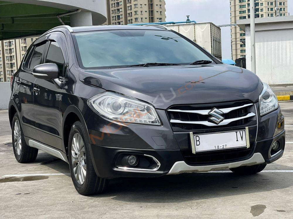 Mobil Suzuki SX4 2017