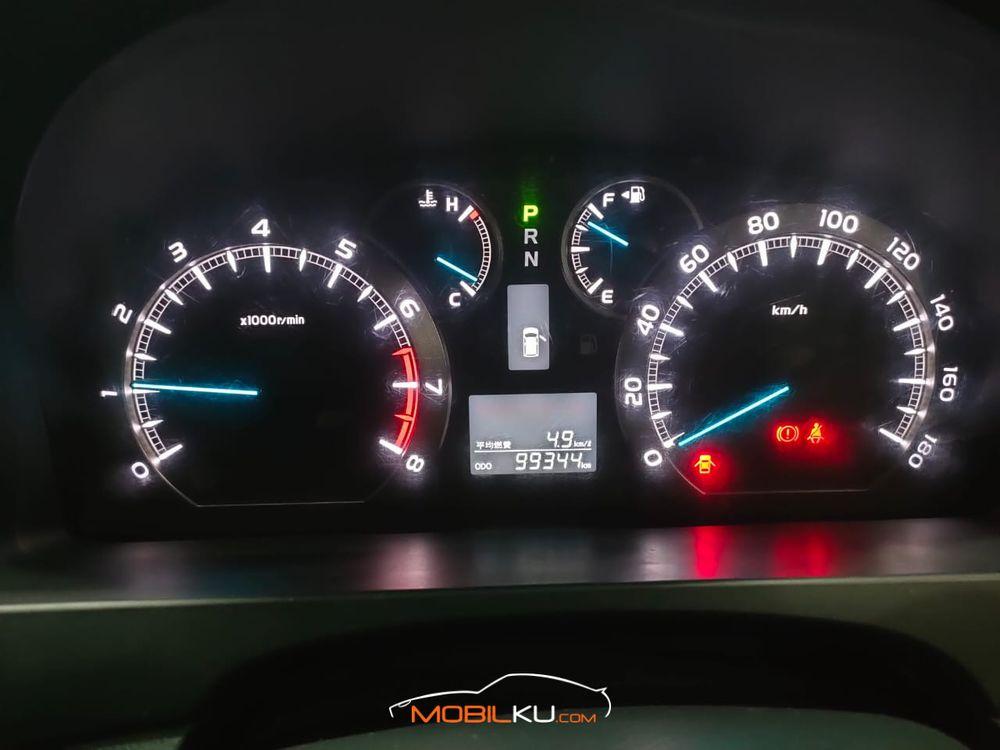 Mobil Toyota Alphard 2013