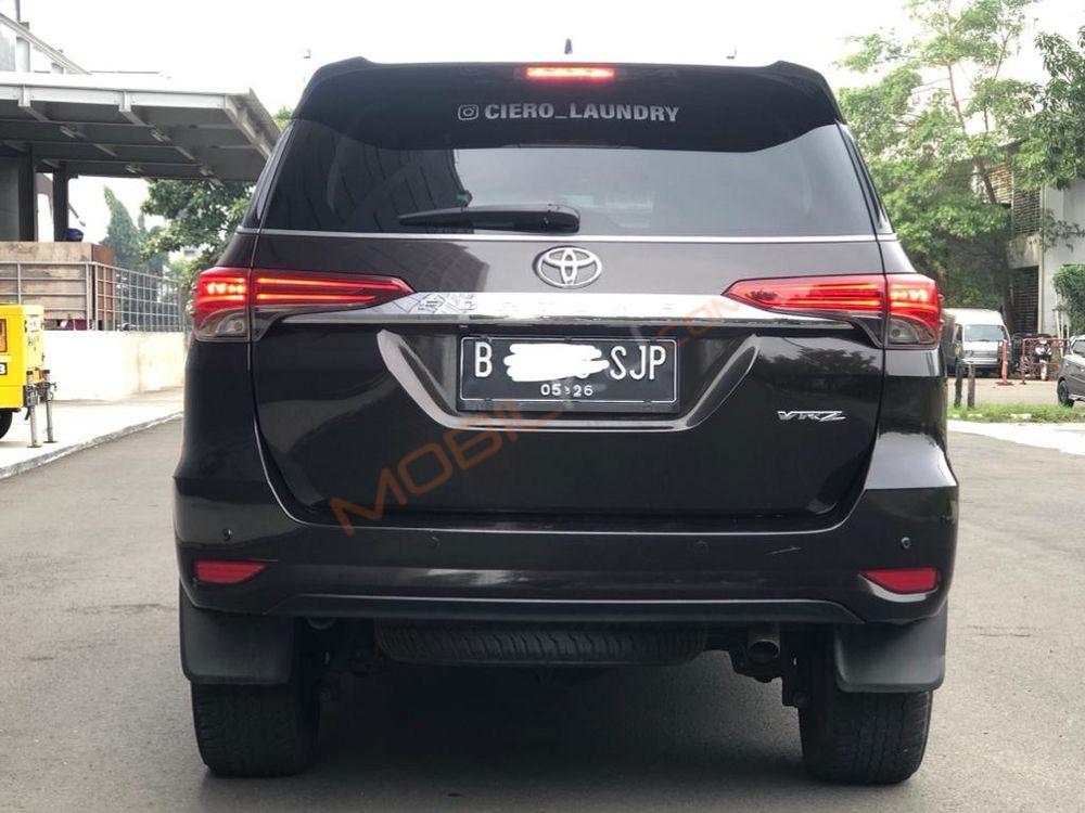 Mobil Toyota Fortuner 2016