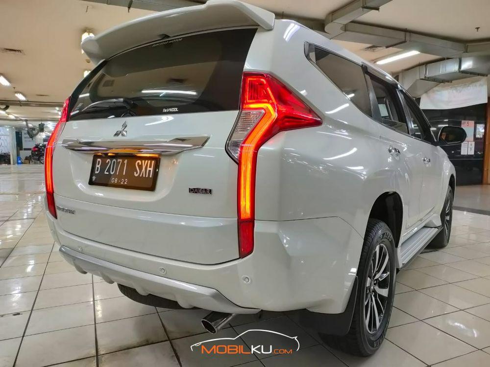 Mobil Mitsubishi Pajero Sport 2017