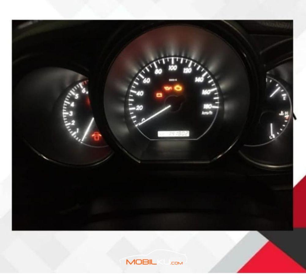 Mobil Toyota Harrier 2010