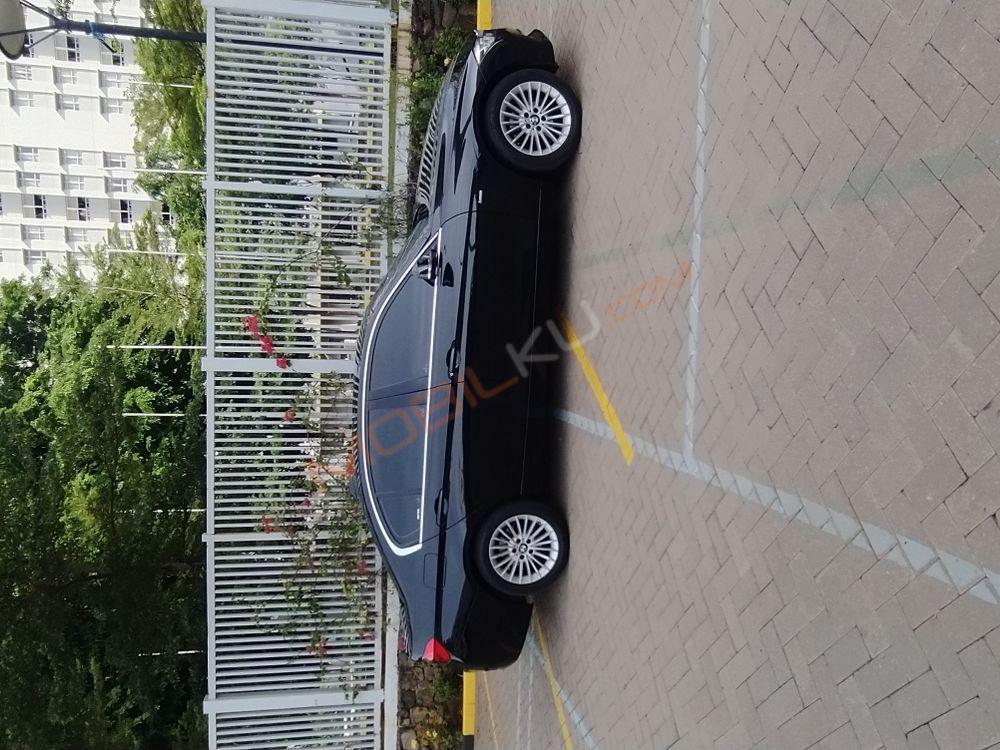 Mobil BMW 3 Series 2018