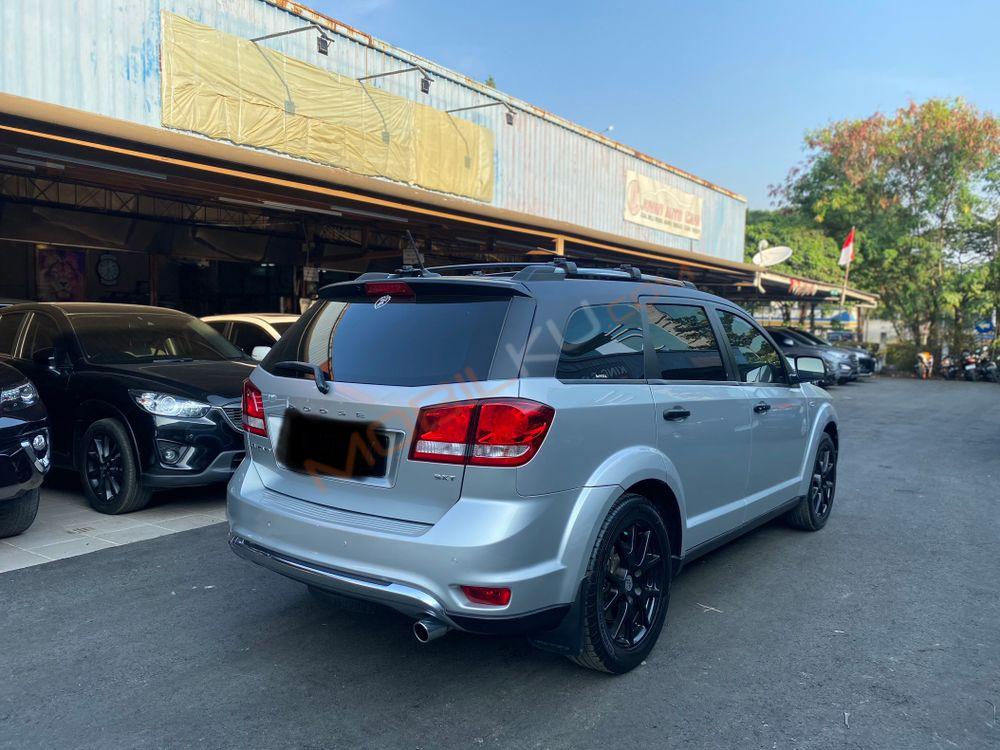 Mobil Dodge Journey 2014