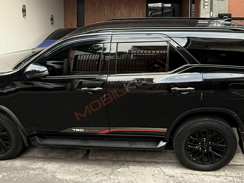 Mobil Toyota Fortuner 2019