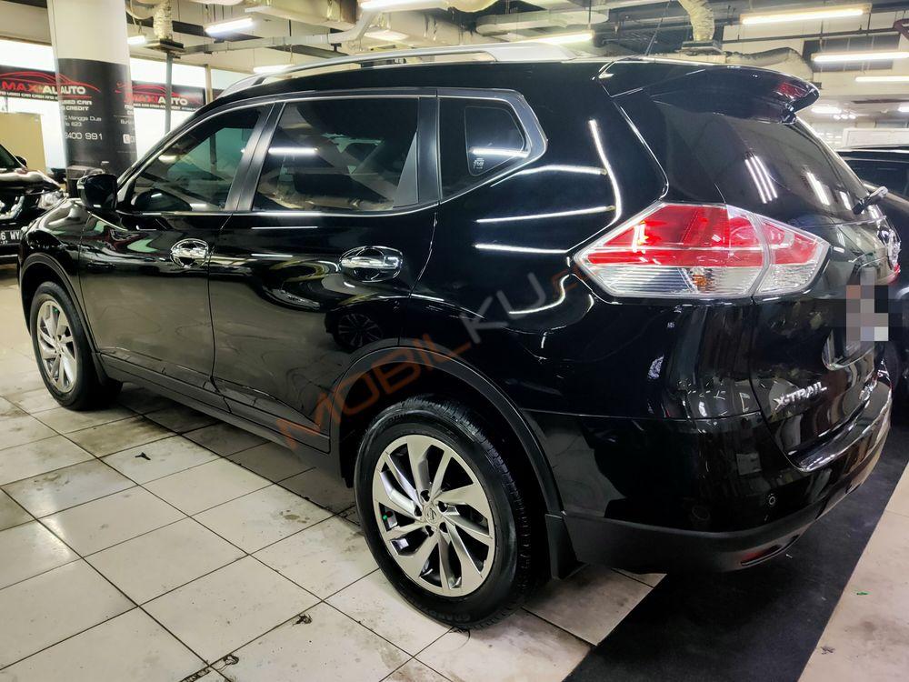 Mobil Nissan X-Trail 2017