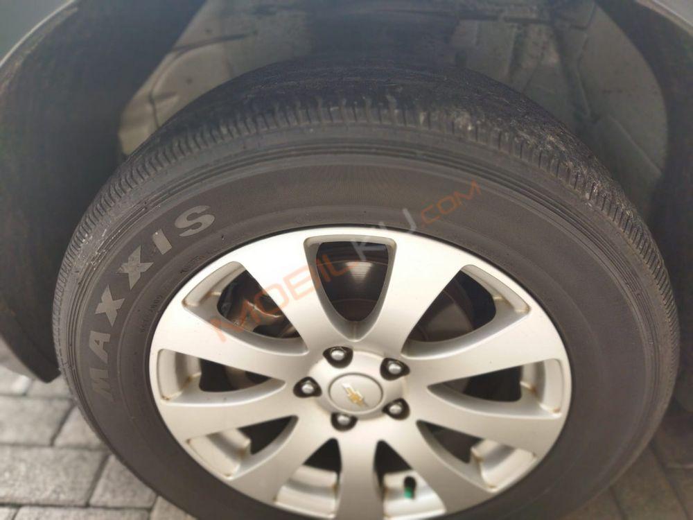 Mobil Chevrolet Captiva 2013