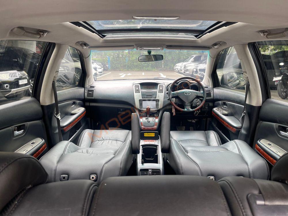 Mobil Toyota Harrier 2010