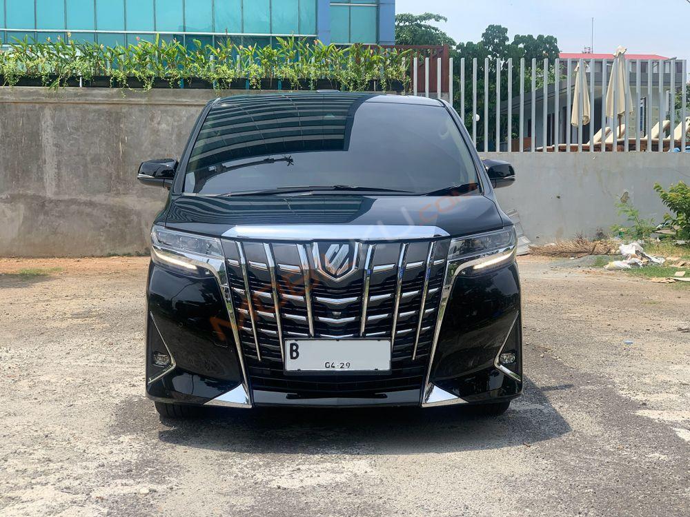 Mobil Toyota Alphard 2020