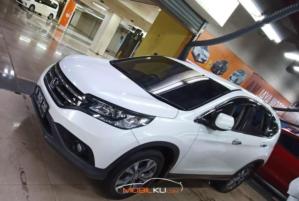 Mobil Honda CR-V 2012