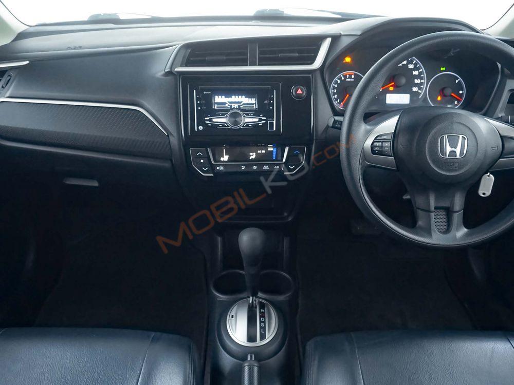 Mobil Honda Brio 2020